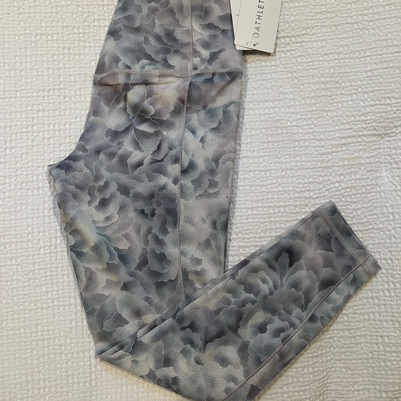 Athleta Salutation Stash Leggings - Picture 4 of 10